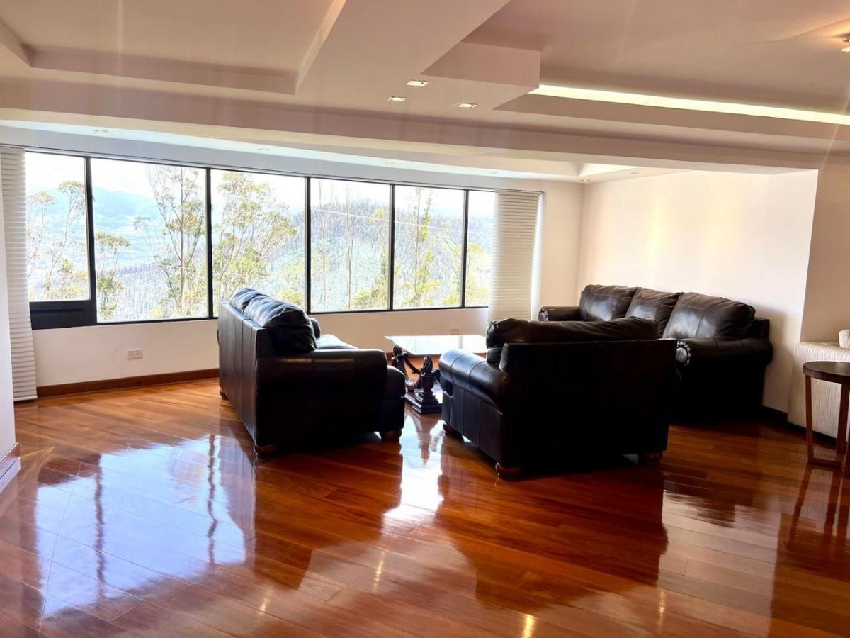 Mv - Sector Gonzalez Suarez, en Venta y Renta Dpto 262 m² de 3d (Sin Amoblar) Totalmente Remodelado — imagen 9