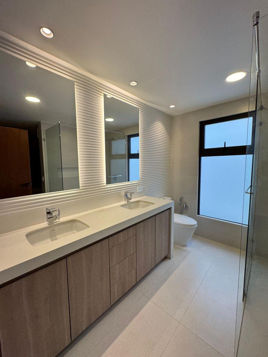 Casa con 4 Habitaciones en Venta y Alquiler, 886 m² Terreno, Samborondón, Guayas — imagen 9