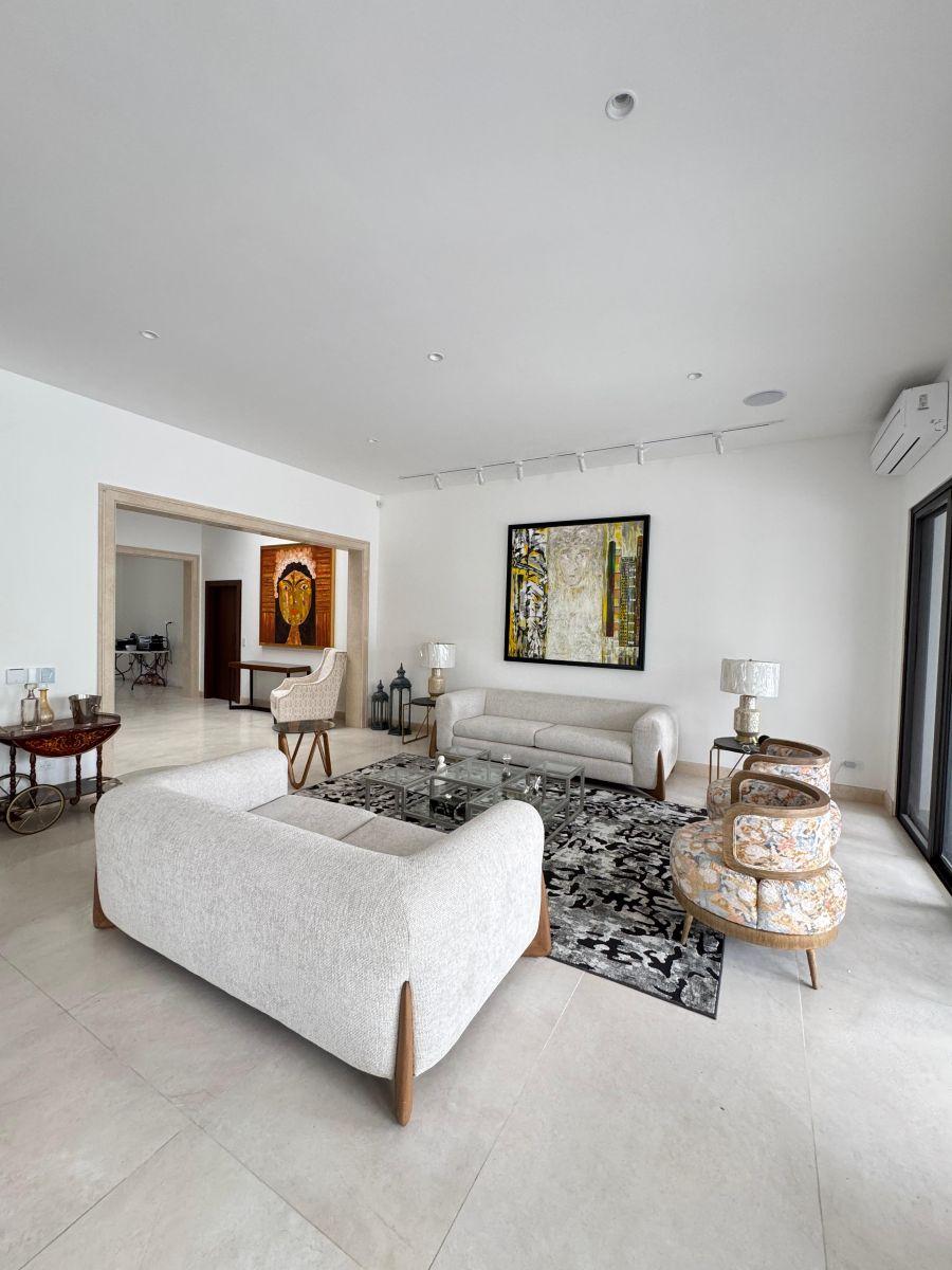 Casa con 4 Habitaciones en Venta y Alquiler, 886 m² Terreno, Samborondón, Guayas — imagen 2