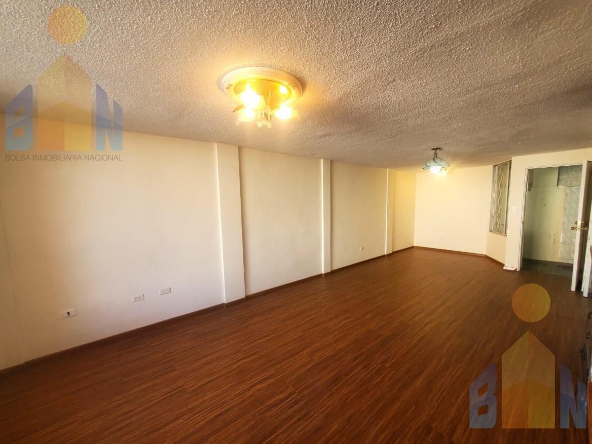 Casa Dentro de Conjunto en Venta Al Norte de Quito Sector San Isidro del Inca — imagen 2