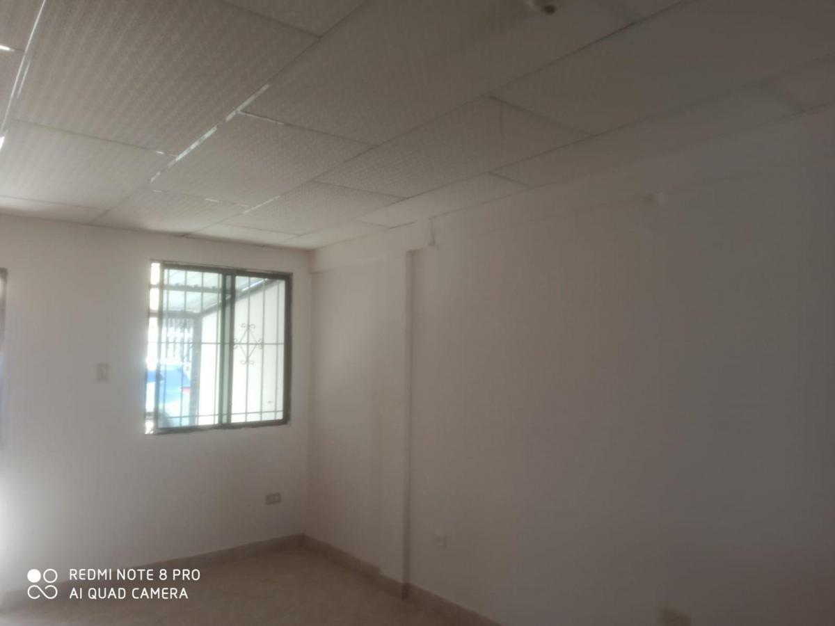 Venta de Casa en Urbanizacion Zona Norte Manta Fv, Manabí — imagen 7
