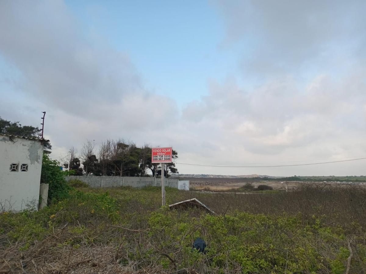 En Venta Terreno Esquinero en Punta Carnero, Salinas a Media Cuadra de La Playa — imagen 9