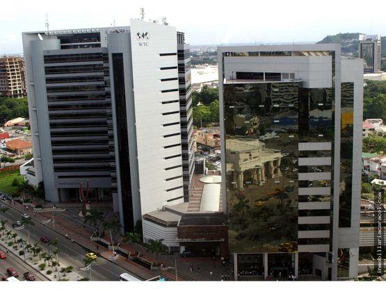 Terreno a La Venta en La Av Miguel H Alcivar - Kenendy Norte. Guayas — imagen 5