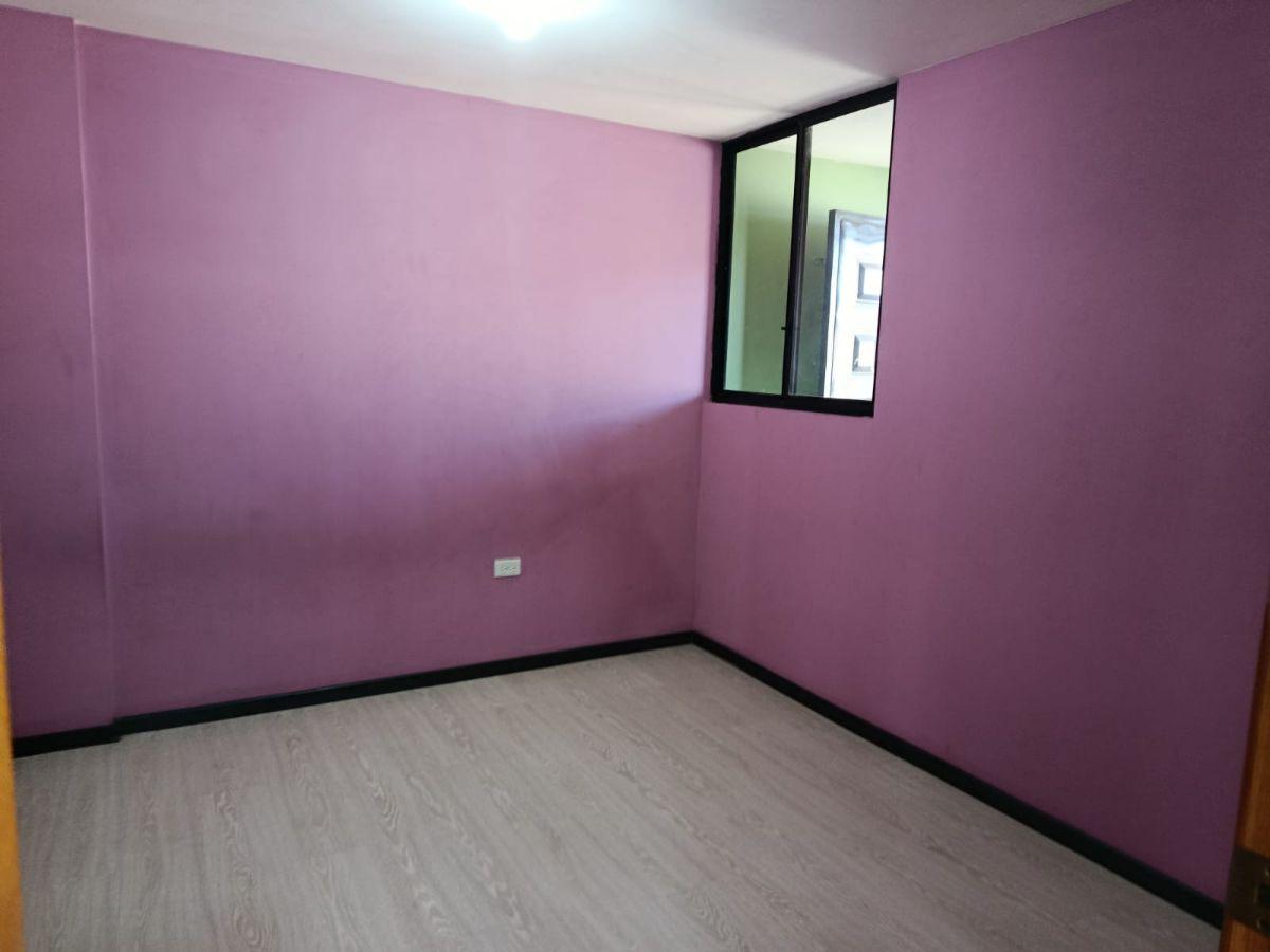 Casa Rentable 3 Pisos Sector San Martin, Sur de Quito — imagen 9