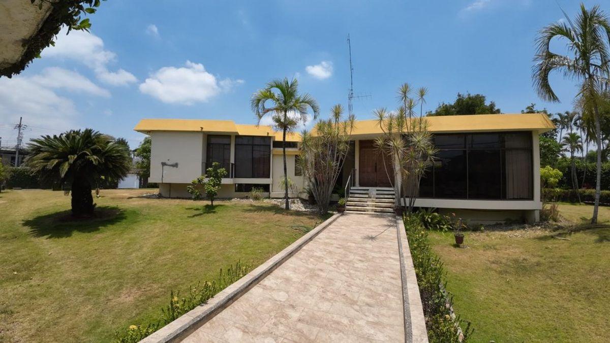 Casa de Venta en Portoviejo Av Reales Tamarindos H/m, Manabí — imagen 10