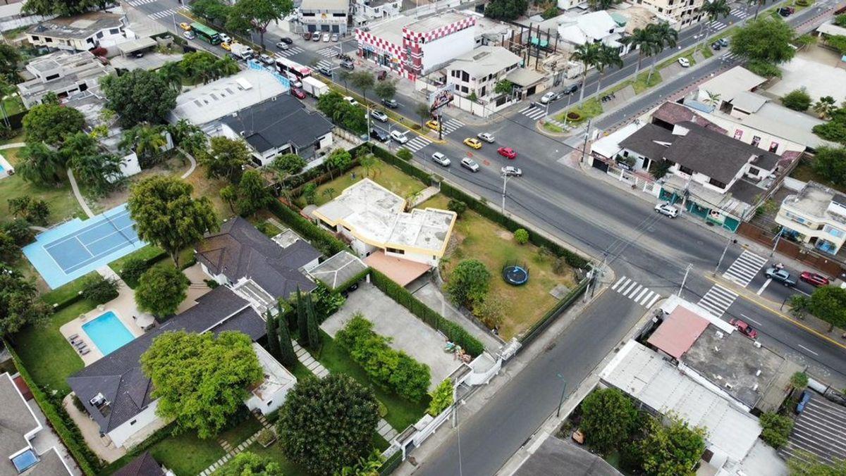 Casa de Venta en Portoviejo Av Reales Tamarindos H/m, Manabí — imagen 2