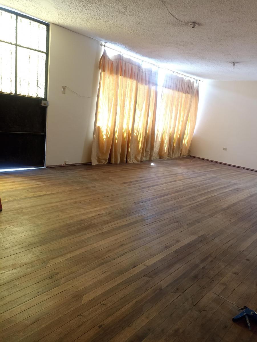En Venta Amplia Casa, 2 Dptos, 1 Local (Garaje). Barrio México, Chimbacalle. Provincia de Pichincha — imagen 6