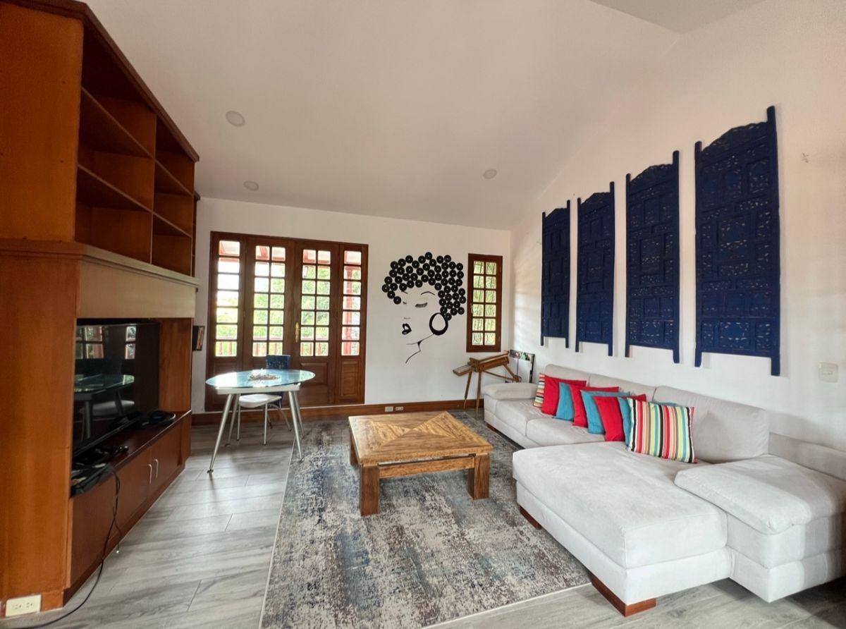 Vendo - Rento Hermosa Casa con Piscina, Urbanización La Viña, Dorm. en Planta Baja! — imagen 6