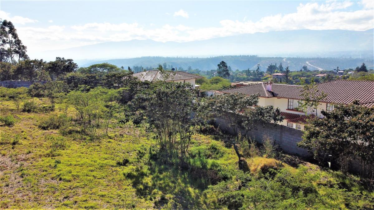 Se Vende Terreno Nayón 2000 m², Urb. Privada — imagen 7