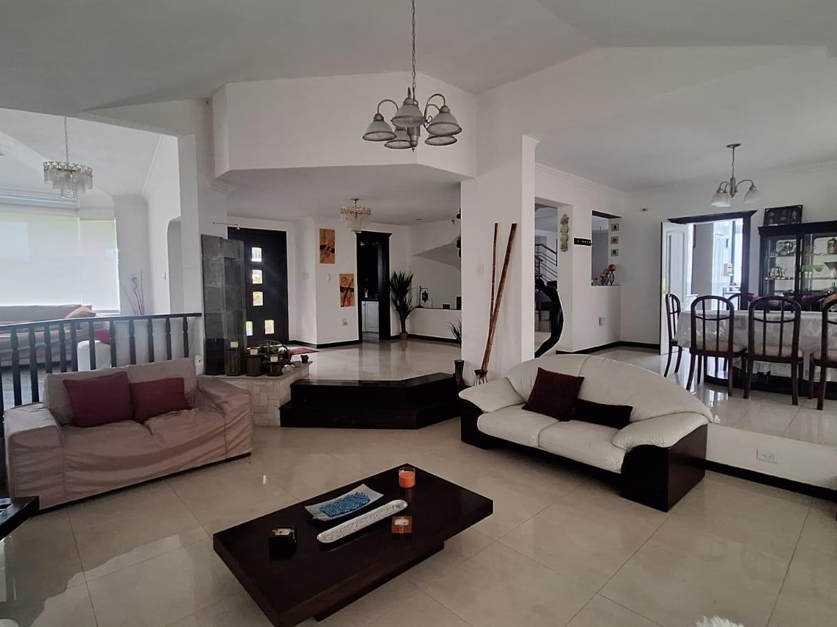 Venta Casa en Cumbaya Urbanizacion La Florencia — imagen 10