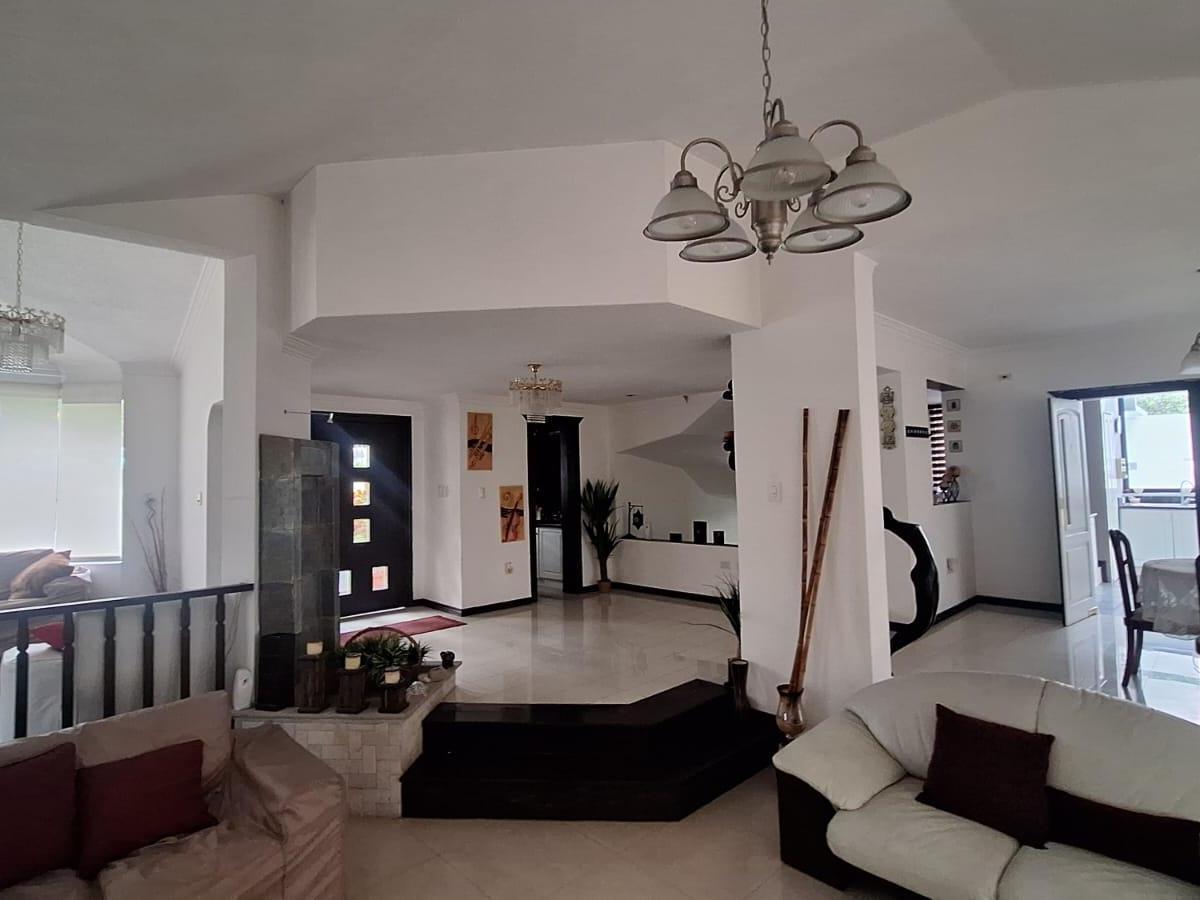 Venta Casa en Cumbaya Urbanizacion La Florencia — imagen 6