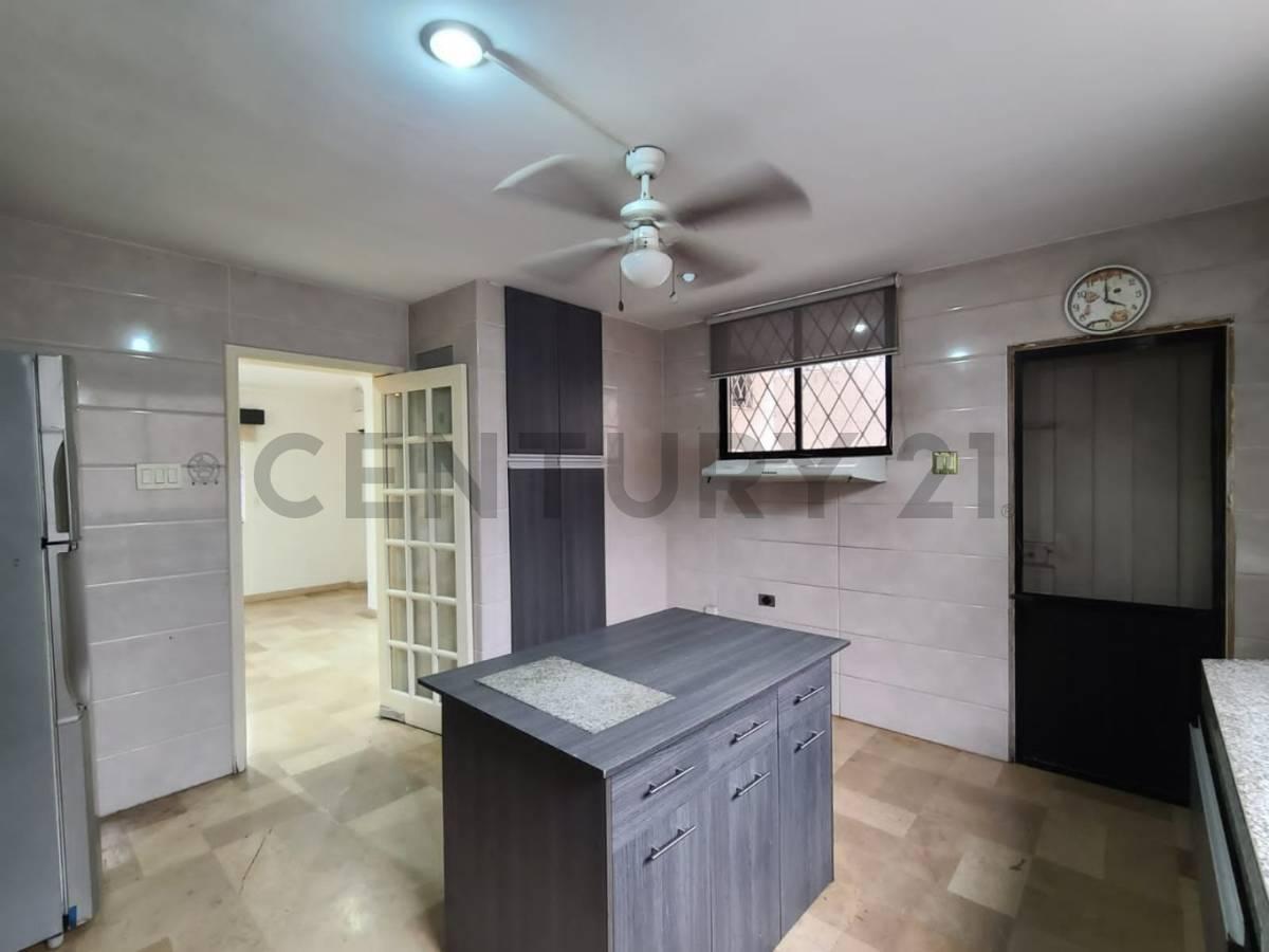 Venta Casa Residencial en Kennedy Norte, Guayas — imagen 7