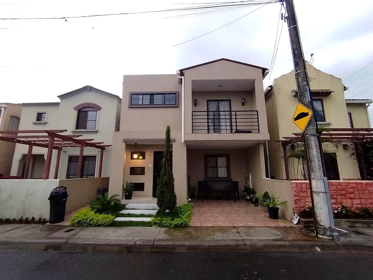 Casa en Venta Para Urb La Rioja Etapa Almeria Estf, Guayas — imagen 9