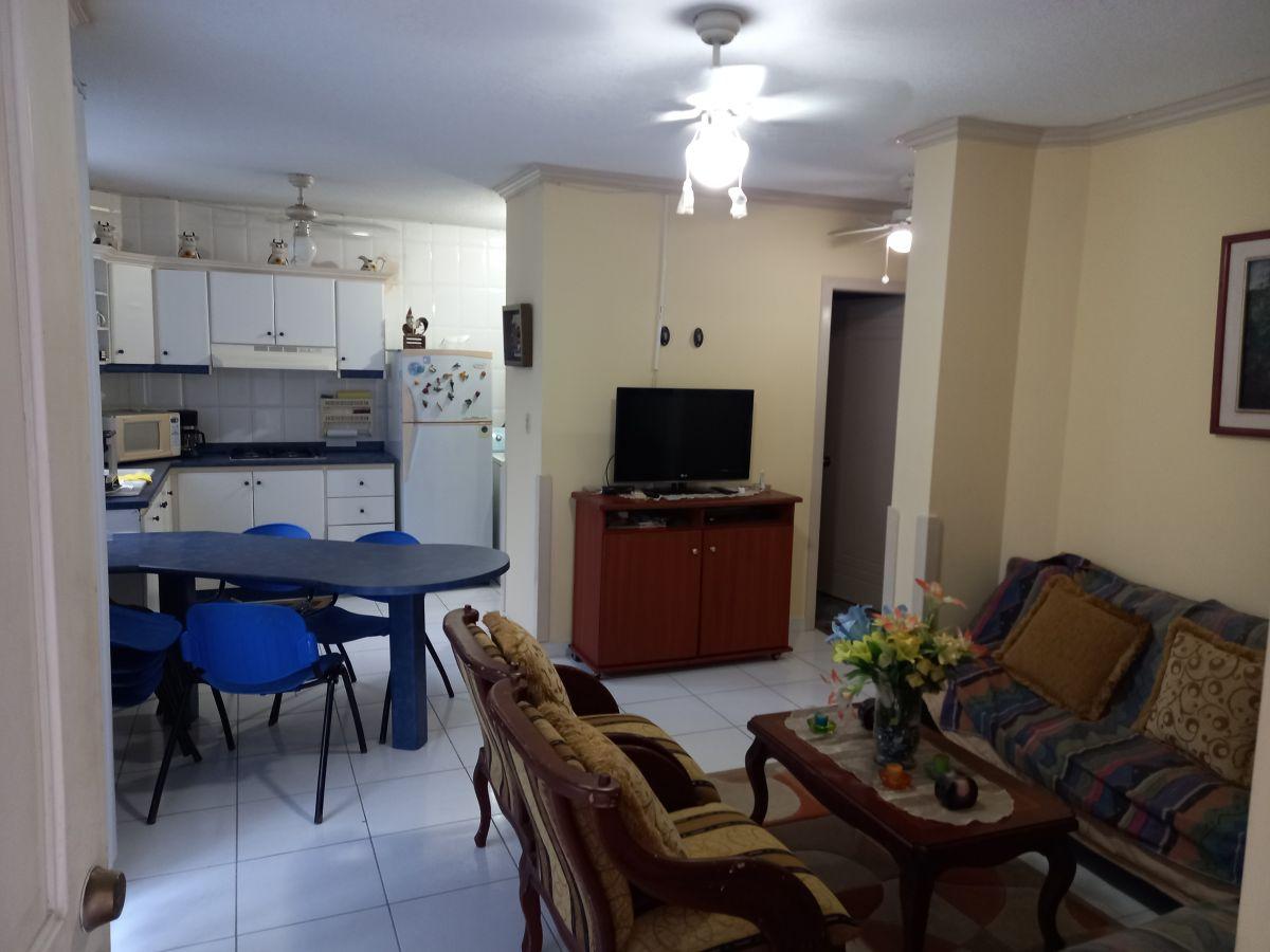 Vendo Departamento Departamento de 80 m² con 2 Dorm. en Tonsupa Sector Cabaplan — imagen 6