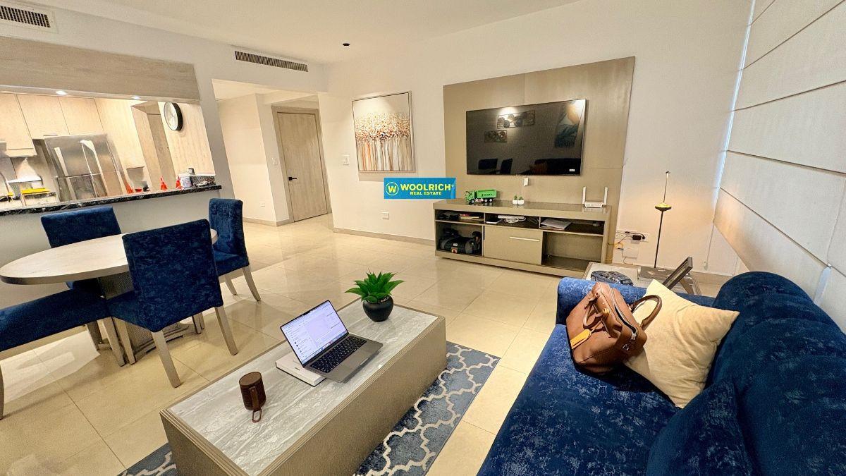 Torres del Hilton Colon, Vendo Departamento Amoblado, 2 Dorm, Parqueo, 135 m², Guayas — imagen 4