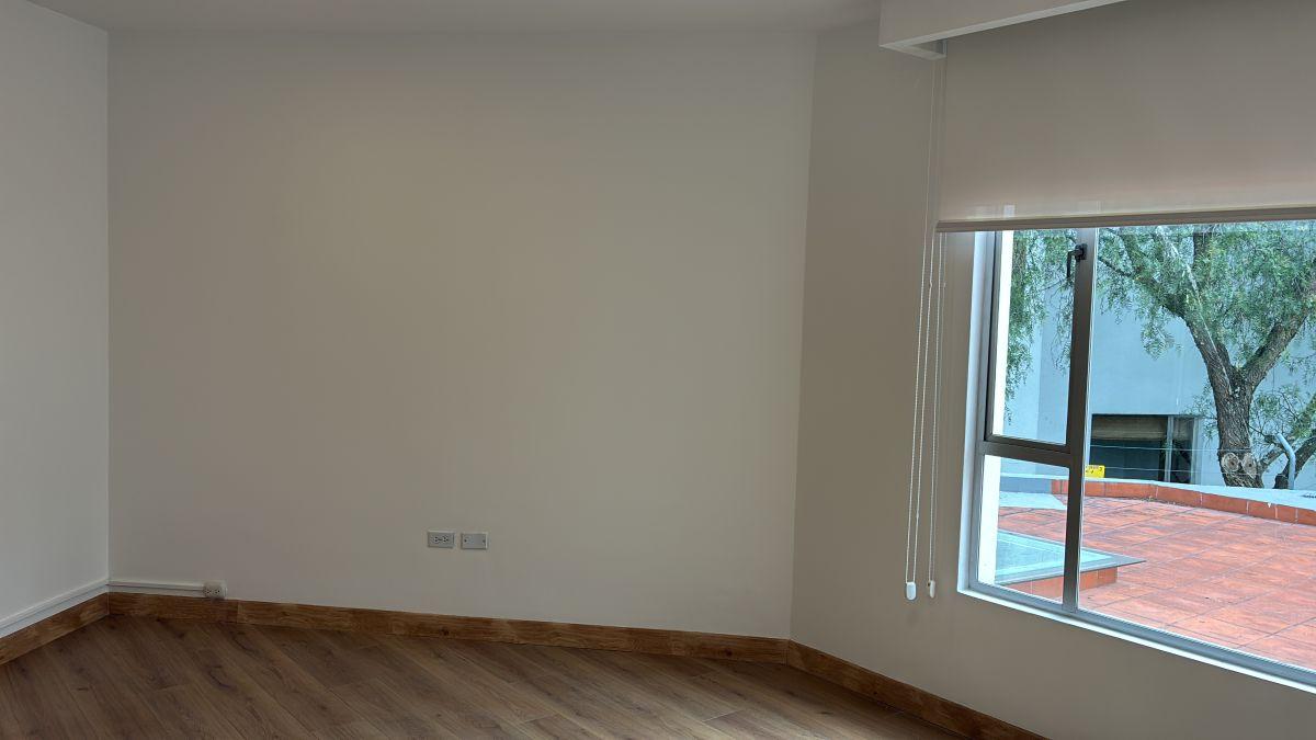 Vendo Linda Casa en Urbanización de Primera, Pillagua. Cumbaya. Quito. Ec. Provincia de Pichincha — imagen 4