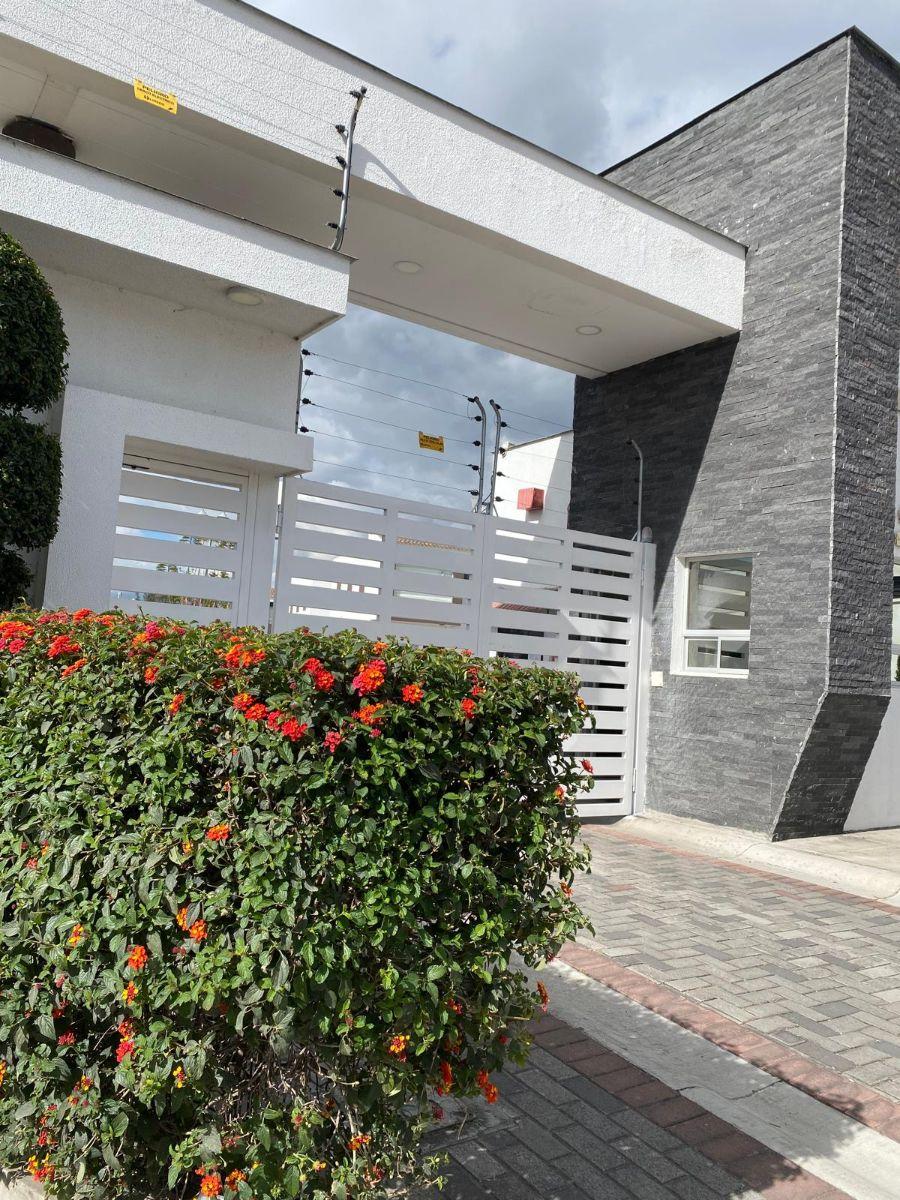 Vendo Casa de 125 m en Conjunto en Puembo — imagen 9
