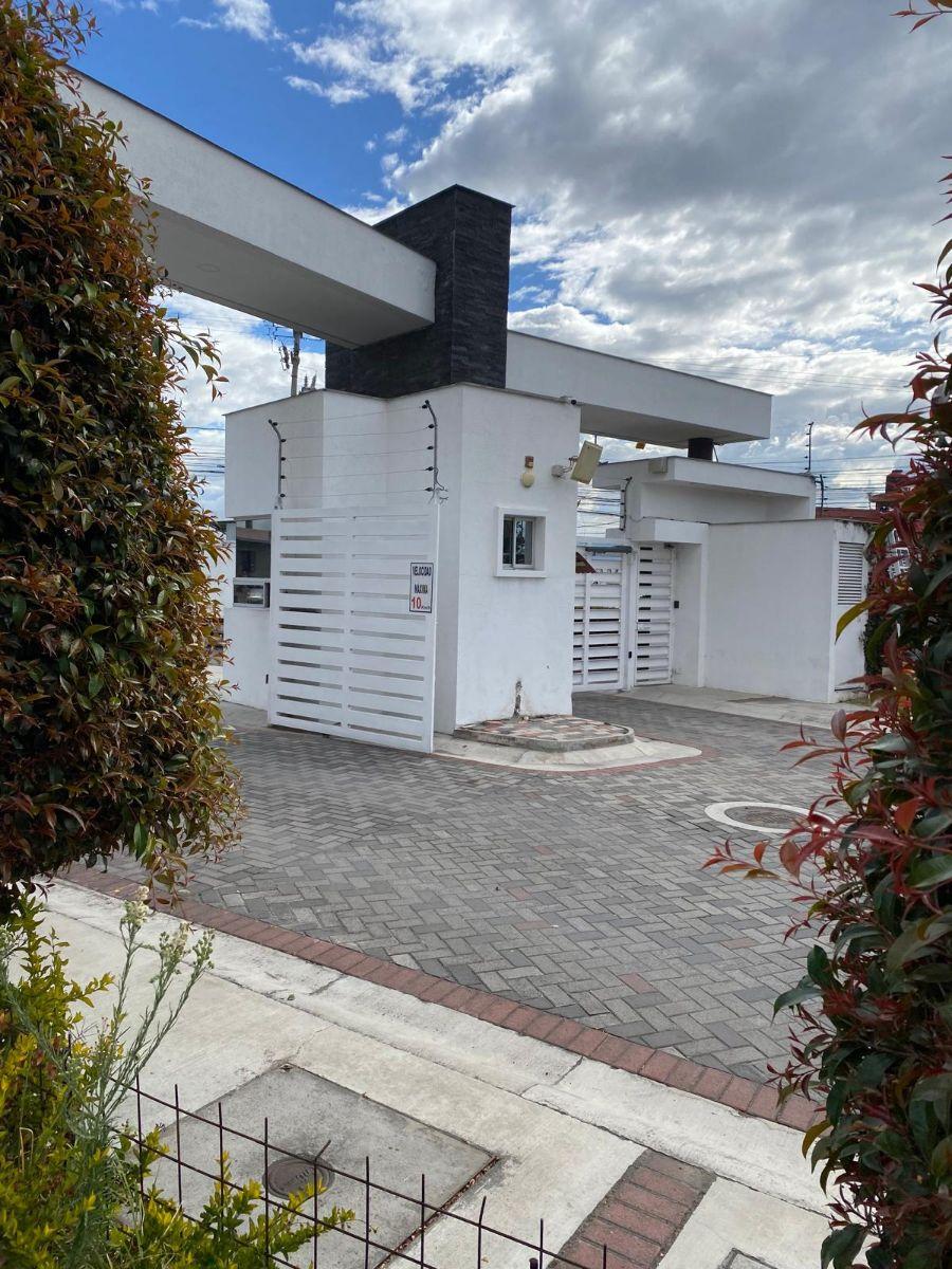 Vendo Casa de 125 m en Conjunto en Puembo — imagen 8