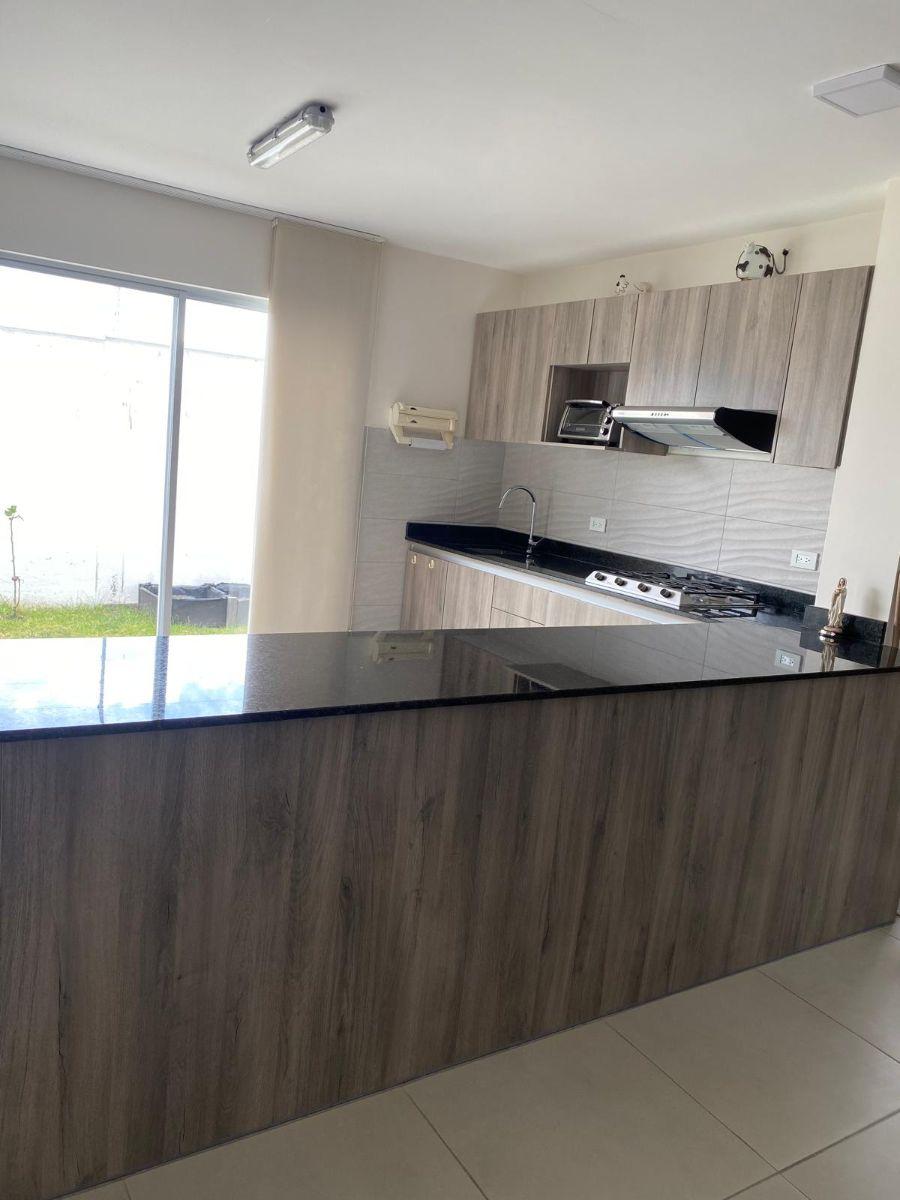 Vendo Casa de 125 m en Conjunto en Puembo — imagen 6