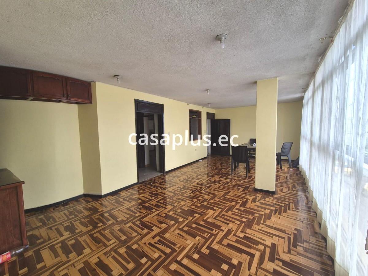 Edificio en Venta Frente a Centros Médicos en Latacunga, Cotopaxi — imagen 10