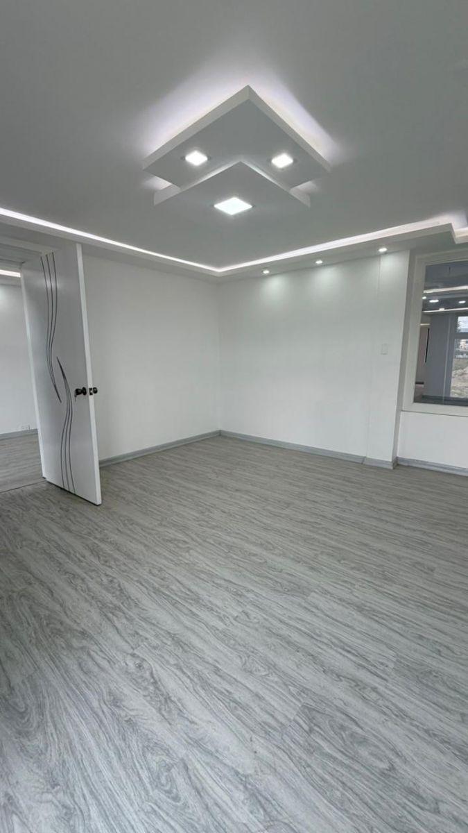 Amplia Residencia de 380 m² - 5 Hab - Bar Privado - Cerca de La Unach, Chimborazo — imagen 3