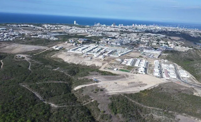Foto de Terreno de Venta en Manta en Exclusiva Zona Sur, Manabí