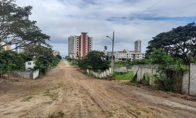 Foto de Tonsupa Precio Bomba de Oportunidad Terreno de 230 m en $15.000