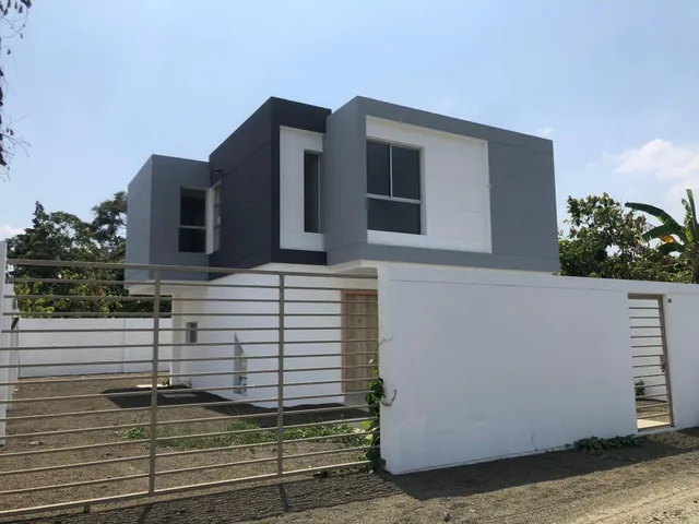 Foto de Casa de Venta en Portoviejo Zona Colon, Manabí