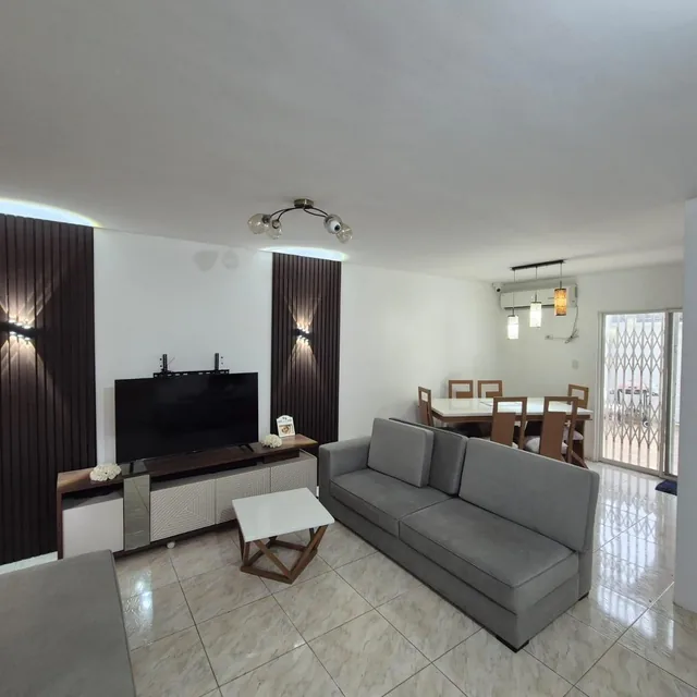 Foto de Casa en Venta, Urbanizacion Malaga 2, Via Salitre, Lisr, Guayas