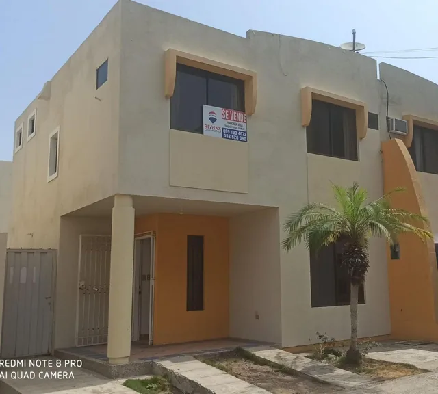 Foto de Casa de Venta en Urbanización Zona Norte de Manta, Manabí