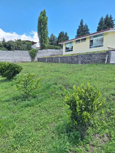 Foto de Venta Casa de Una Planta en Fajardo – Valle de Los Chillos | Urbanización Privada | 2.355 m² de Terr