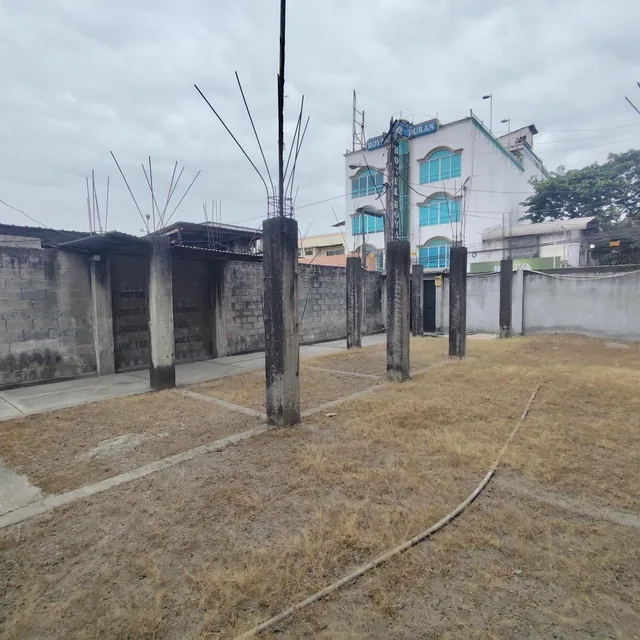 Foto de Venta de Terreno con Construcción en Duran, Calle Principal Ands, Guayas