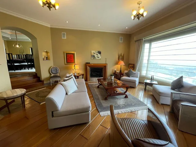 Foto de De Linea Moderna Expectacular Vista Al Valle Guardianía 24/7 Piscina y Suite Aparte