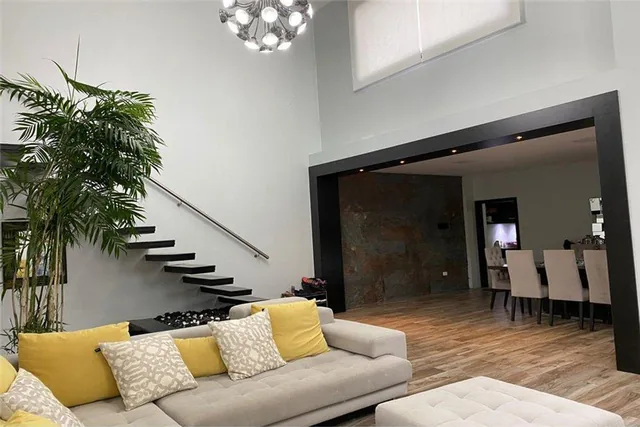 Foto de Casa Independiente con Piscina de Venta Portoviejo Y/t, Manabí