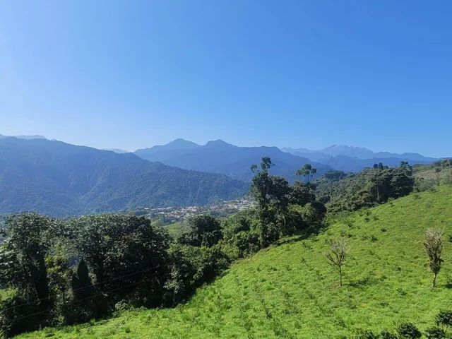 Foto de Venta Finca en Nanegalito con Frente a La Vía, 22 Has Gb. Provincia de Pichincha