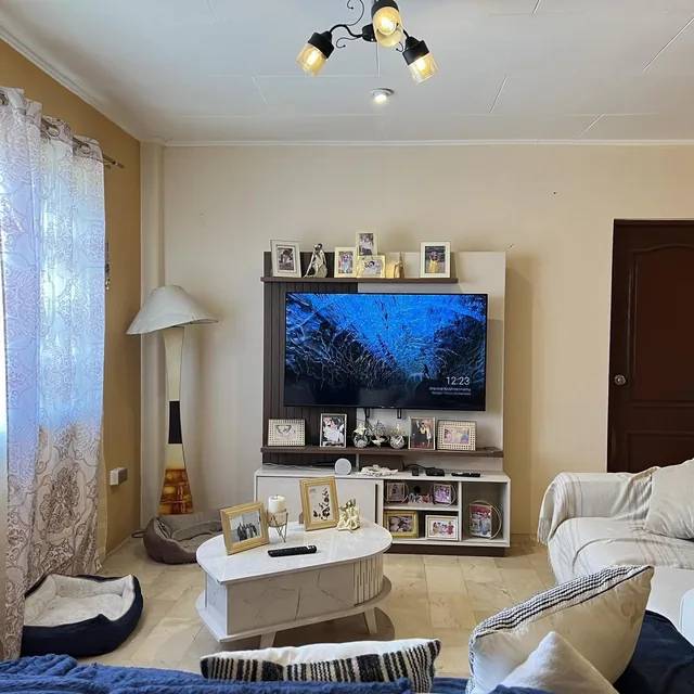 Foto de Departamento en Venta Cdla Los Almendros Sans, Guayas