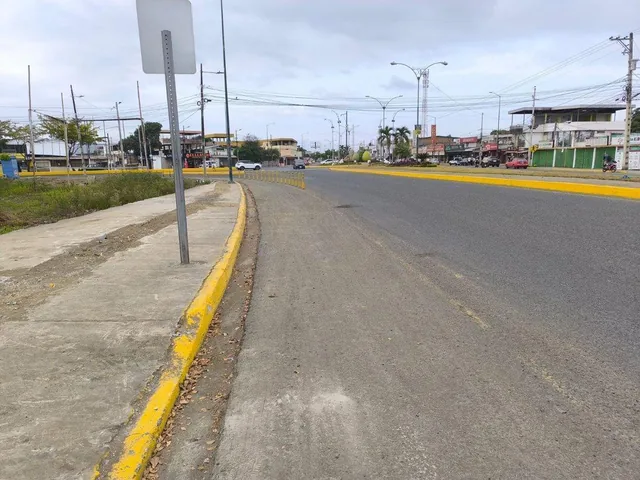 Foto de Terreno Comercial de Venta en Portoviejo Am/v, Manabí
