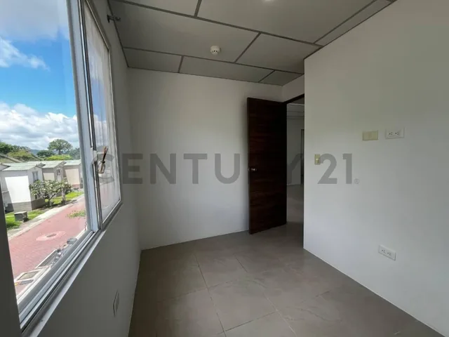Foto de Gran Oportunidad Se Vende Departamento Nuevo 3 Dorm, en Villa del Rey/harry Elsm, Guayas