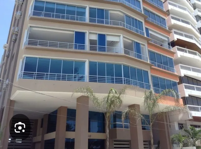 Foto de "Departamento con Parqueo y Bodega en Condominio Ibiza – Salinas, 3 Dorm. Vista Al Mar"