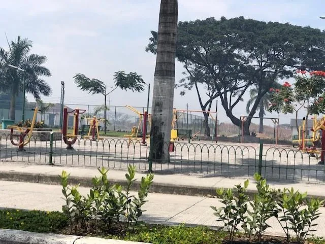 Foto de Vendo Terrenos Bien Ubicados en La Delicia Vía a Samborondón, Guayas