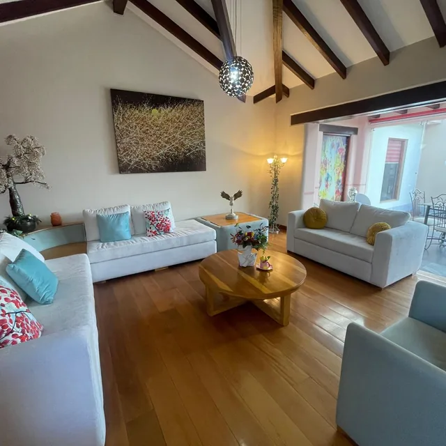 Foto de Casa de Lujo en Venta en Cotacachi - Imababura, Imbabura
