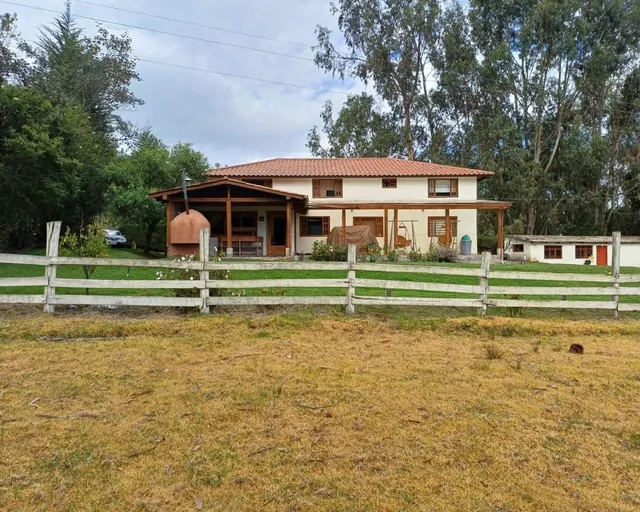 Foto de Terreno en Venta Sector Cayambe