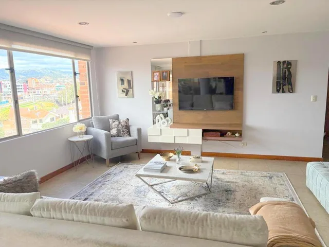 Foto de Departamento de Lujo en Venta 246 m² Sector Paseo Tres de Noviembre Cuenca Ec. Azuay