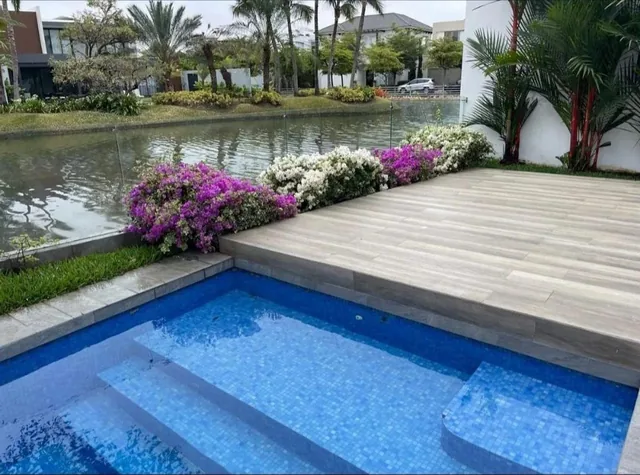 Foto de Venta de Hermosa Casa con Espectacular Vista Al Lago Urb La Peninsula - Isla Mocoli, Guayas