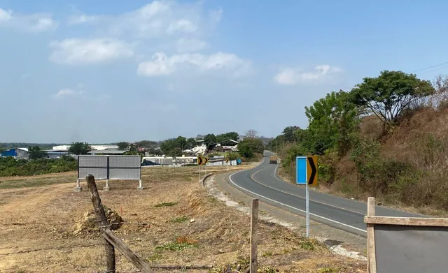 Foto de Terreno Industrial en Venta Rellenado y Compactado Petrillo - a Marin, Guayas