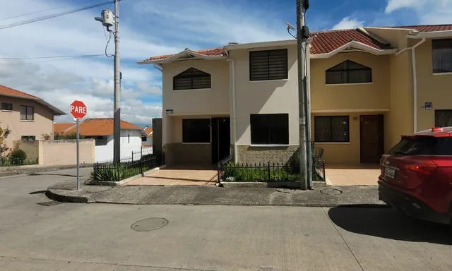 Foto de Casa en Venta, Sector El Valle, Azuay