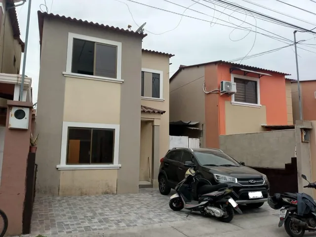 Foto de Casa en Venta en Aurora, Urb. La Joya Chrs, Guayas