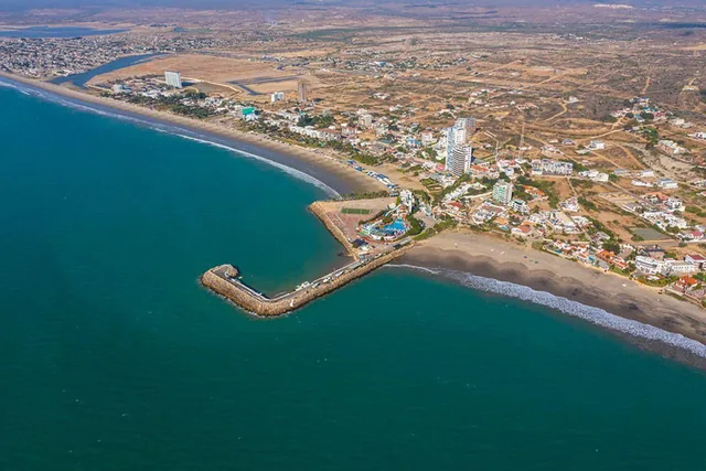 Foto de Departamento de 178 m² con 4 Dorm. en Venta en Punta Blanca Frente Al Mar