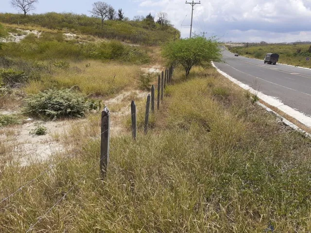 Foto de Terreno Frente a La Via de Venta en Montecristi, Manabí