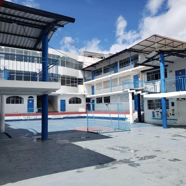 Foto de ¡Atencion¡Aropiedad con Potencial Educativo y Comercial en Ambato, Tungurahua